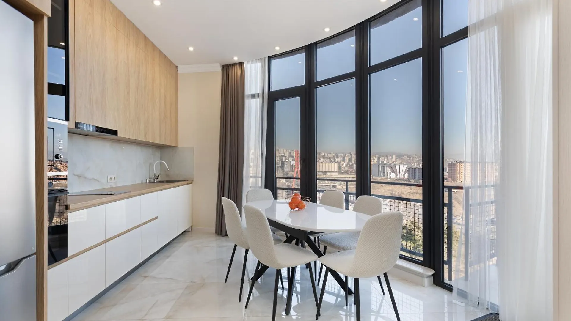 Bagebi Views - Spacious Apartment With City Views Tbilisi Georgia